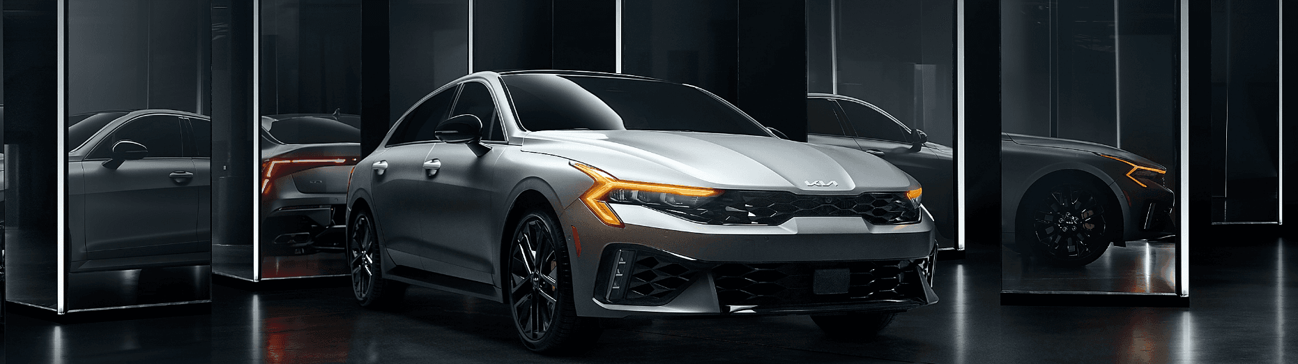 2026 Kia K5 vs Toyota Camry: Which Sedan Has Better Technology and Comfort?