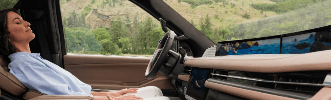 Lincoln Navigator Comfort Review: Is the ActiveGlide Tech Worth the Premium?
