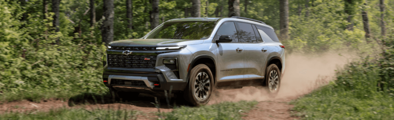 Is the 2026 Chevrolet Traverse Good for Long Family Road Trips? Comfort & Tech Review