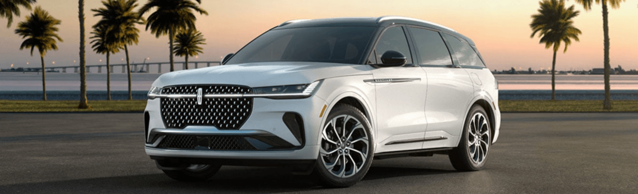 Should You Choose the Hybrid or Turbocharged 2026 Lincoln Nautilus?