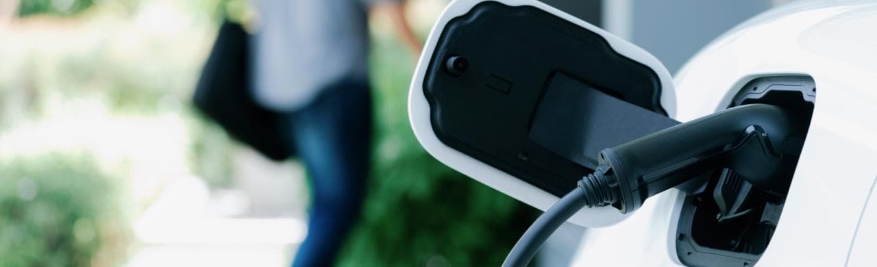 EV Incentives Near Phoenix That Can Lower Your Cost