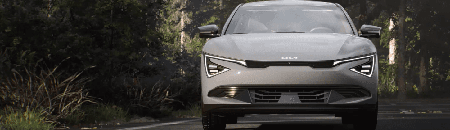 Hybrid vs EV in Phoenix: Find the Right Daily Driving Option